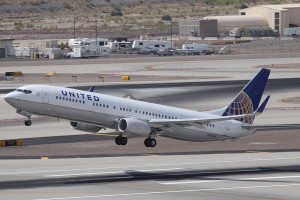 plane at sky harbor international airport